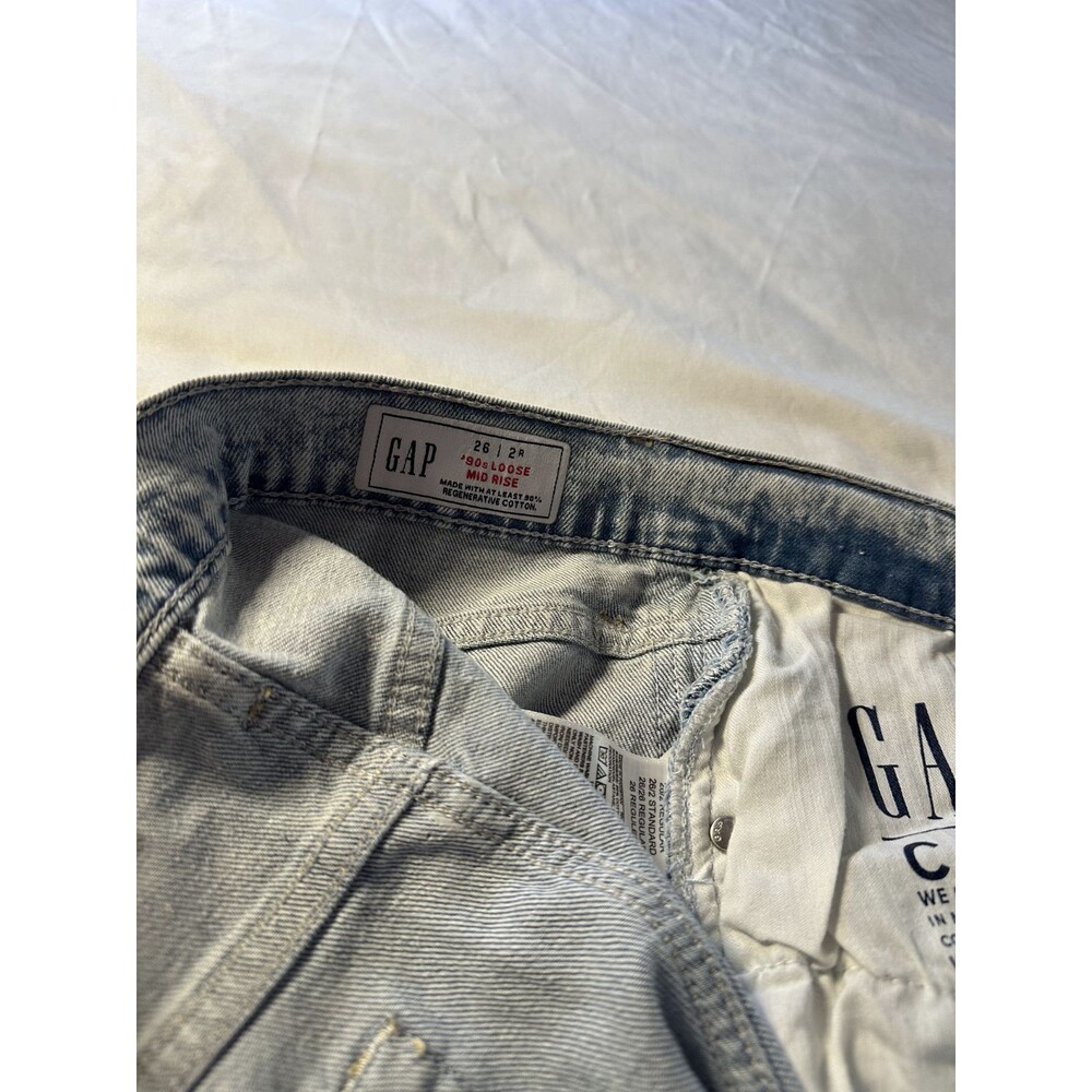 GAP ’90s Loose Mid Rise Jeans Women’s 26 2R Light Wash Denim - Picture 3 of 4